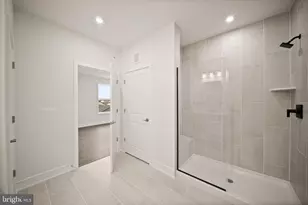 23640 Bolton Cres Terrace, Ashburn, VA 20148 - Photo 38