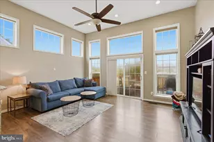 43605 Wembley Ln, Chantilly, VA 20152 - Photo 8
