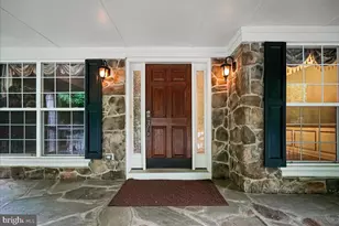 320 N Constitution Way, Purcellville, VA 20132 - Photo 2