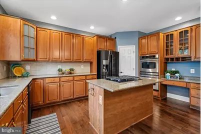 320 N Constitution Way, Purcellville, VA 20132 - Photo 18