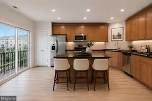 19283 Winmeade Dr, Leesburg, VA 20176 - Photo 12