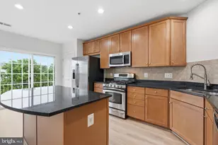 19283 Winmeade Dr, Leesburg, VA 20176 - Photo 12