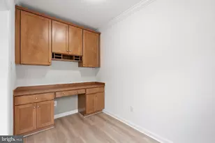 19283 Winmeade Dr, Leesburg, VA 20176 - Photo 10