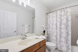 19283 Winmeade Dr, Leesburg, VA 20176 - Photo 34