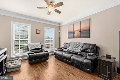 175 Great Laurel Square SE, Leesburg, VA 20175 - Photo 8