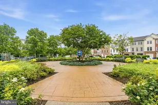 175 Great Laurel Square SE, Leesburg, VA 20175 - Photo 12