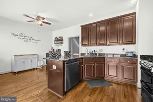 175 Great Laurel Square SE, Leesburg, VA 20175 - Photo 16
