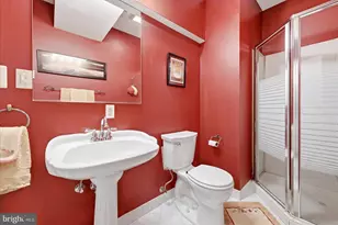 21283 Smokehouse Ct, Ashburn, VA 20147 - Photo 18