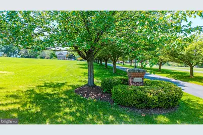 16555 Chestnut Overlook Drive, Purcellville, VA 20132 - Photo 2