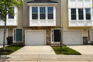 23092 Fontwell Square, Sterling, VA 20166 - Photo 1