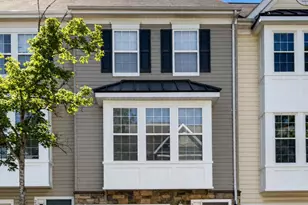 23092 Fontwell Square, Sterling, VA 20166 - Photo 2