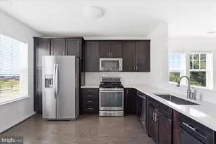 20650 Hope Spring Terrace, Ashburn, VA 20147 - Photo 4