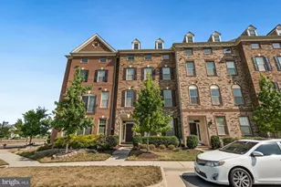43176 Witham Square, Ashburn, VA 20148 - Photo 2