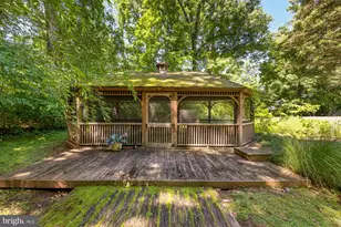 45383 Persimmon Ln, Sterling, VA 20165 - Photo 54