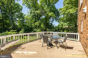 45383 Persimmon Ln, Sterling, VA 20165 - Photo 14