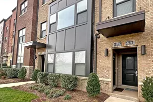 44766 Tiverton Sq, Ashburn, VA 20147 - Photo 2