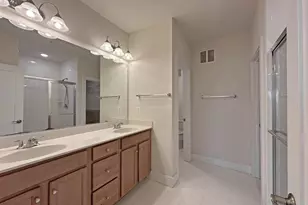 44766 Tiverton Sq, Ashburn, VA 20147 - Photo 10