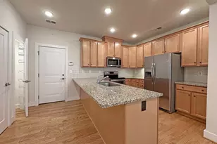 44766 Tiverton Sq, Ashburn, VA 20147 - Photo 4