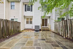 216 Finchingfield Ct, Sterling, VA 20165 - Photo 32