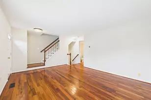216 Finchingfield Ct, Sterling, VA 20165 - Photo 14