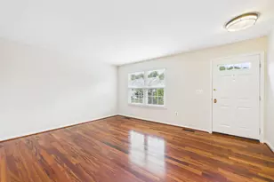 216 Finchingfield Ct, Sterling, VA 20165 - Photo 12