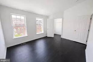 25371 Shipley Terrace, Chantilly, VA 20152 - Photo 2