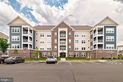 21914 Hawksbill High Circle #204, Sterling, VA 20164 - Photo 2