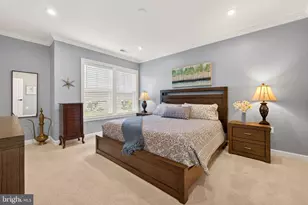 21914 Hawksbill High Cir, Sterling, VA 20164 - Photo 28