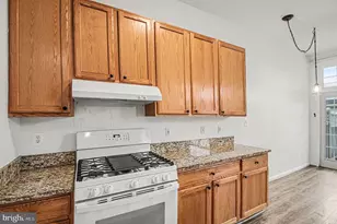 26065 Lands End Dr, Chantilly, VA 20152 - Photo 6