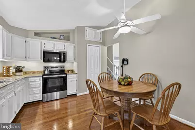 1119 Bradfield Drive SW, Leesburg, VA 20175 - Photo 6