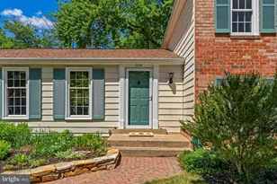 1119 Bradfield Dr SW, Leesburg, VA 20175 - Photo 2