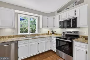 1119 Bradfield Dr SW, Leesburg, VA 20175 - Photo 6