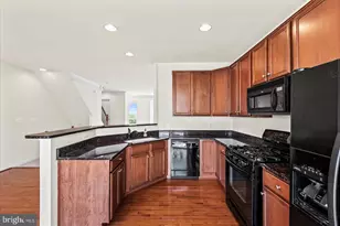 504 Legrace Terrace NE, Leesburg, VA 20176 - Photo 6