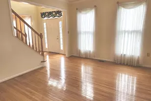 21218 Edgewood Ct, Sterling, VA 20165 - Photo 6