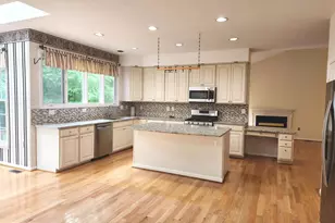 21218 Edgewood Ct, Sterling, VA 20165 - Photo 22