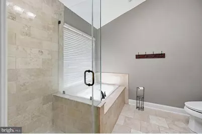 25203 Dunvegan Square, Chantilly, VA 20152 - Photo 14