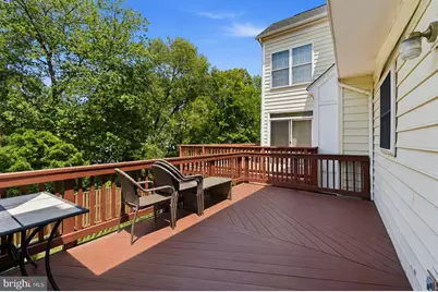 25203 Dunvegan Square, Chantilly, VA 20152 - Photo 4