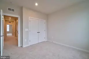 20285 Newfoundland Sq, Ashburn, VA 20147 - Photo 32