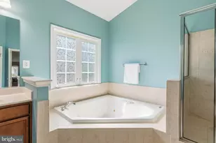 22122 Whisperhill Ct, Broadlands, VA 20148 - Photo 38