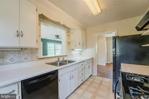 35339 Appalachian Trl Rd, Round Hill, VA 20141 - Photo 16