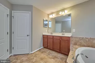 43662 Chicacoan Creek Square, Leesburg, VA 20176 - Photo 24