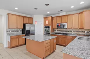 43527 Loudoun Barn Way, Chantilly, VA 20152 - Photo 6