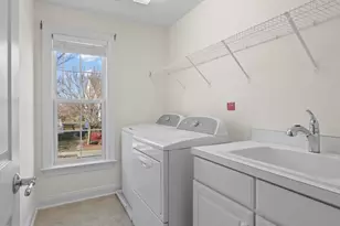 43527 Loudoun Barn Way, Chantilly, VA 20152 - Photo 14