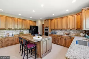 21916 Bellair Ct, Ashburn, VA 20147 - Photo 2