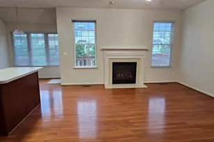 22614 Welborne Manor Square, Ashburn, VA 20148 - Photo 2