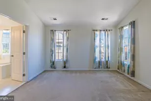 23409 Berkeley Meadows Dr, Ashburn, VA 20148 - Photo 16