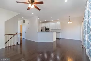 23409 Berkeley Meadows Dr, Ashburn, VA 20148 - Photo 8