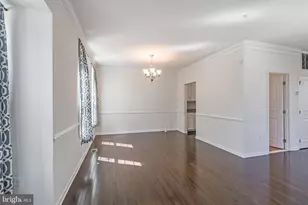 23409 Berkeley Meadows Dr, Ashburn, VA 20148 - Photo 10