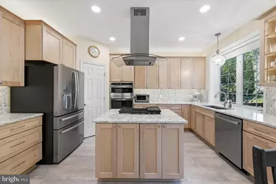 43232 Golf View Drive, Chantilly, VA 20152 - Photo 2