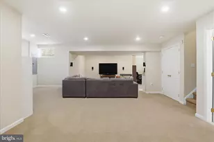 25352 Ripleys Field Dr, Chantilly, VA 20152 - Photo 26